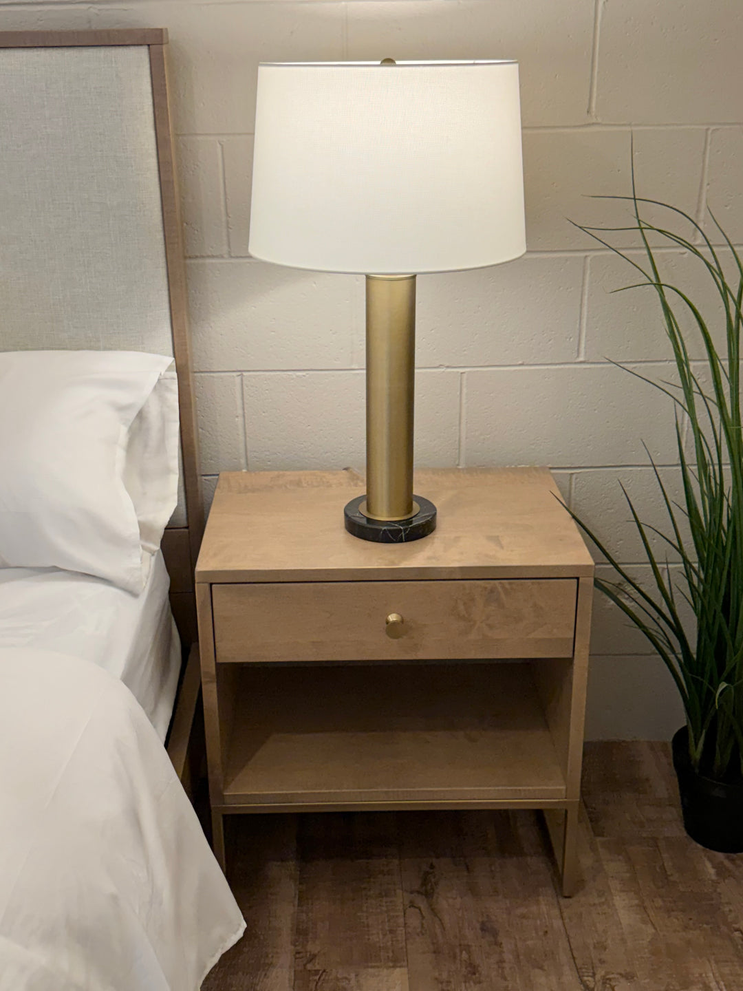 Cosmopolitan 1 Drawer Nightstand