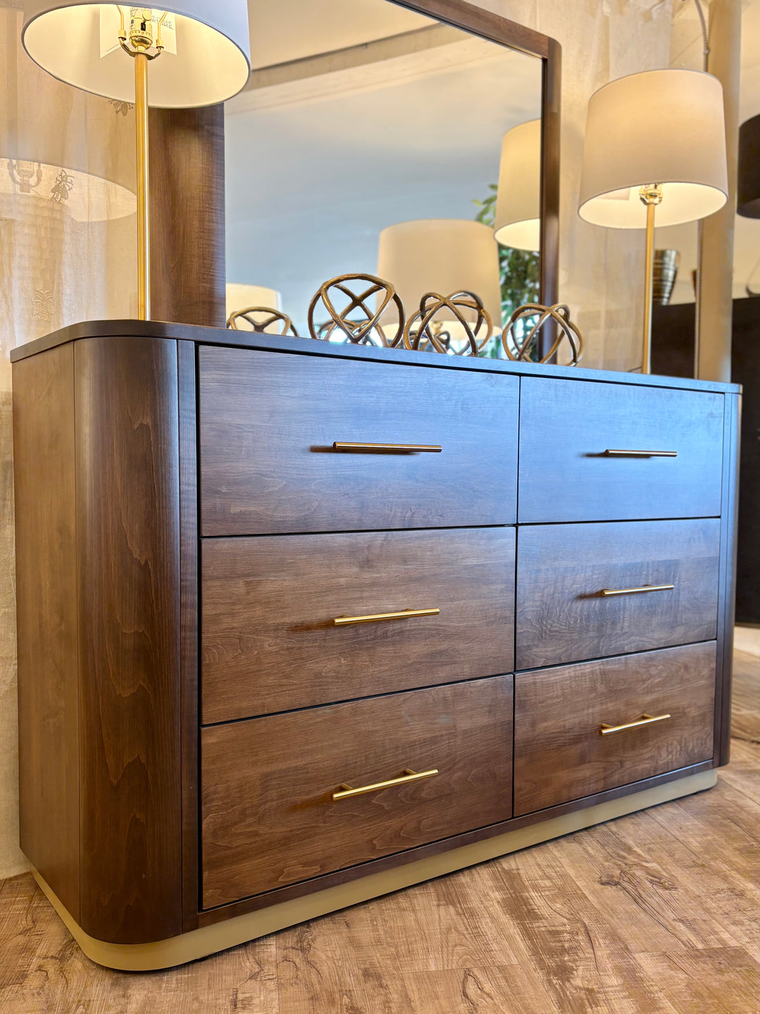 Unity Dresser