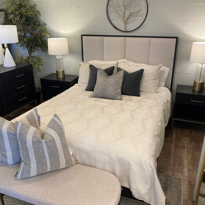 Cosmopolitan Bedroom Collection