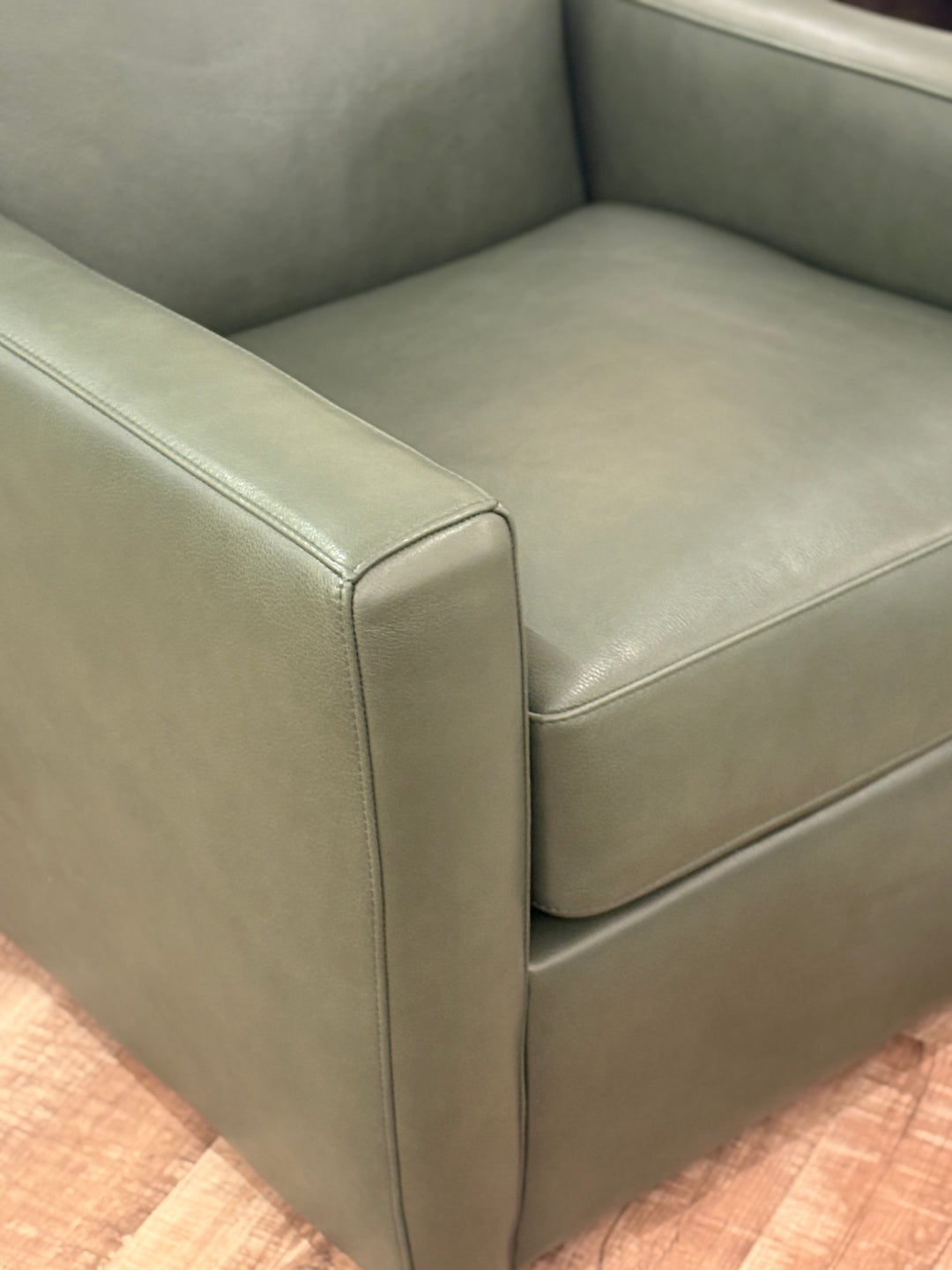 Caldwell Swivel Glider